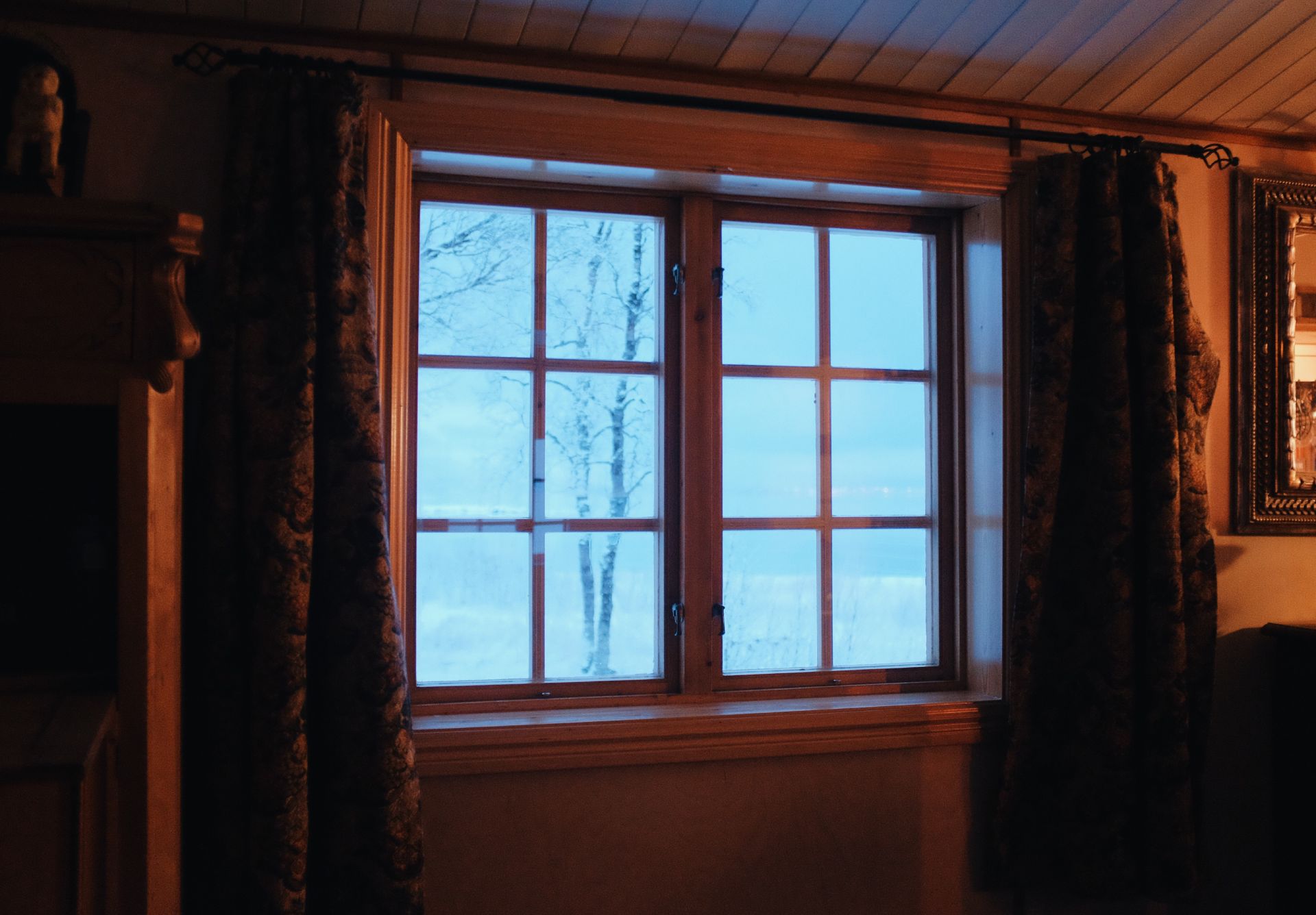 Windows and Doors Maintenance Checklist For Seasonal Care